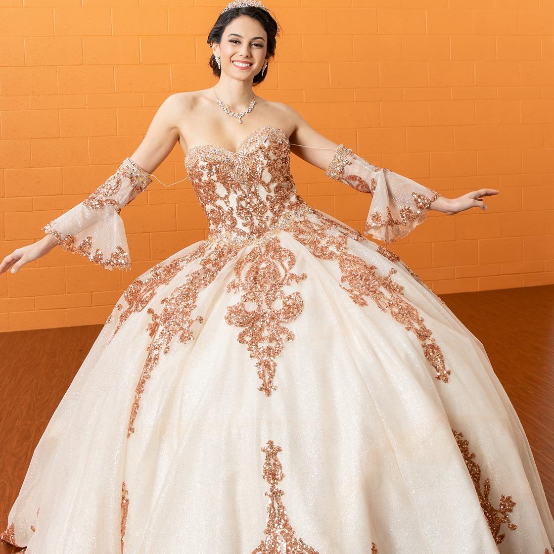 (LIVE 8) 15 Quince Ball gown Strapless